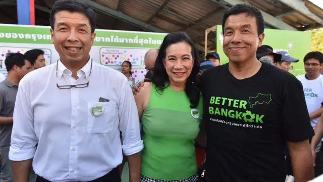 ฉันชาย พี่ชายฝาแฝด, ปรีชญา พี่สาว ร่วมให้กำลังใจชัชชาติ วันประกาศความตั้งใจลงสมัครรับเลือกตั้งเป็นผู้ว่าฯ กทม. ที่ชุมชนโรงหมู เขตคลองเตย เมื่อ 30 พ.ย. 2562