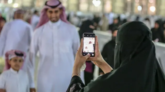 কিছু সংস্কার হলেও অভিভাবকত্ব আইনের একটি অংশ আগের মতই থাকছে
