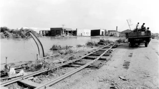 1979ના પૂરમાં આખું મોરબી શહેર ડૂબી ગયું હતું