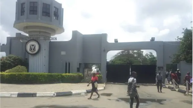 Ẹnu iloro fasiti Ibadan