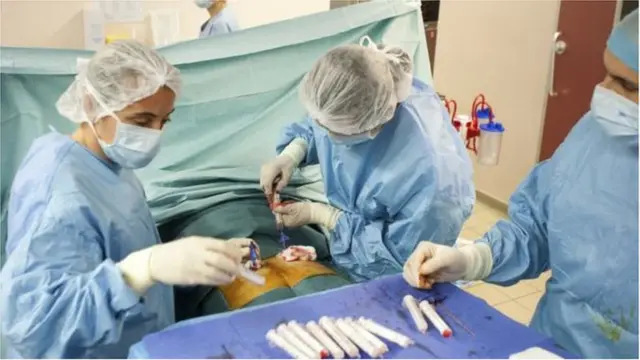 హిప్ రీప్లేస్ మెంట్