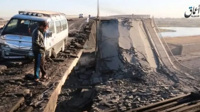 दजला नदी पर टूटा हुआ पुल