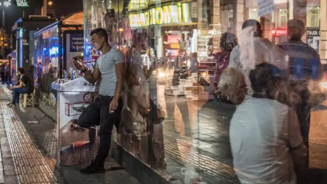 Sosyal medya: Türkiye'de dijital medyanın ekonomik büyüklüğü ne kadar?