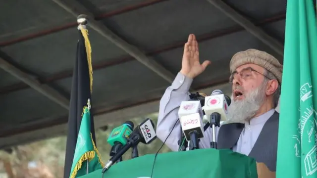 گلبدین حکمتیار در سخنرانی اخیر خود در اسلام آباد گفت که او خود گفتگوهای جداگانه را با طالبان در پیش خواهد گرفت