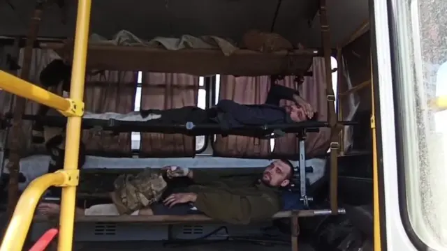 поранені бійці з "Азовсталі"