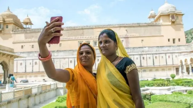 فیس بک صارفین