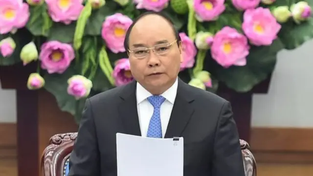 Ông Phúc cảnh báo về "sự sụp đổ của nền tài khóa quốc gia".