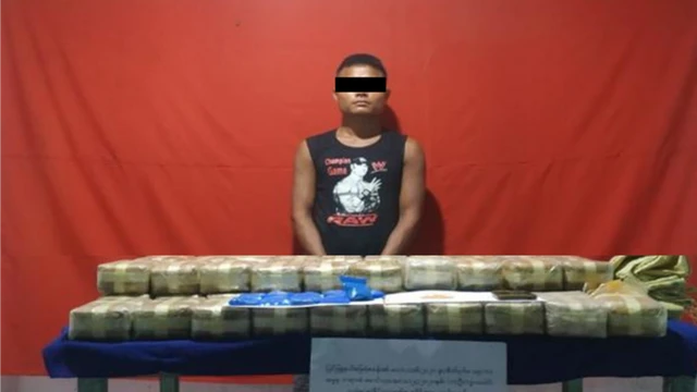 မောင်တောမှာ ခြောက်ဘီးကားပေါ်ကနေ စိတ်ကြွဆေးပြား ငါးသိန်းနီးပါး ဖမ်းမိခဲ့တာဖြစ်ပါတယ်။