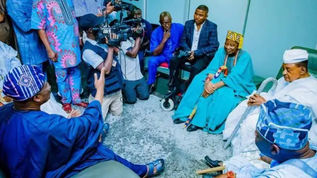 Àwọn lọ́ba lọ́ba