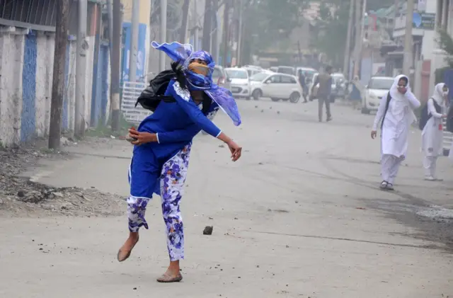 کشمیری لڑکیاں