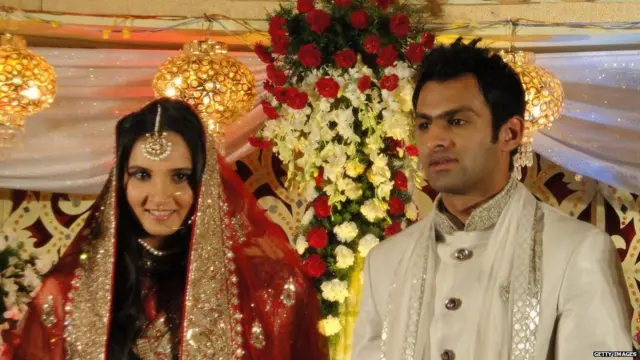 ਸ਼ੋਏਬ ਤੇ ਹੈਦਰਾਬਾਦ ਦੀ ਸਾਨੀਆ ਦਾ ਵਿਆਹ ਅਪ੍ਰੈਲ 2010 'ਚ ਹੋਇਆ ਸੀ