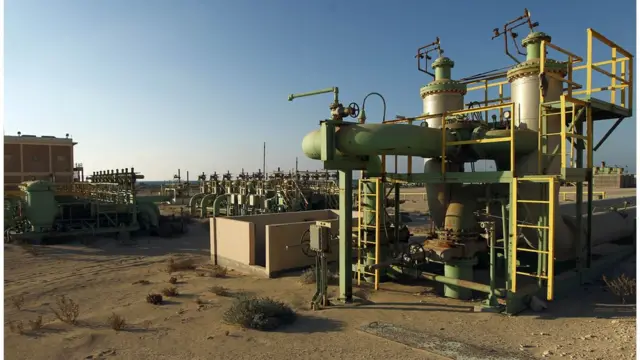 লিবিয়ার গুরুত্বপূর্ণ তেল স্থাপনাগুলো এখন জেনারেল হাফতারের দখলে