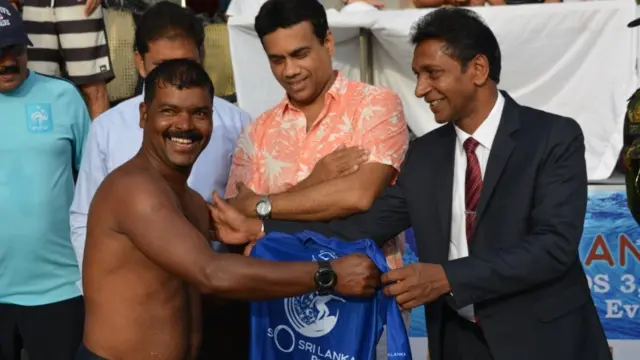 பரிசு பெரும் மூர்த்தி