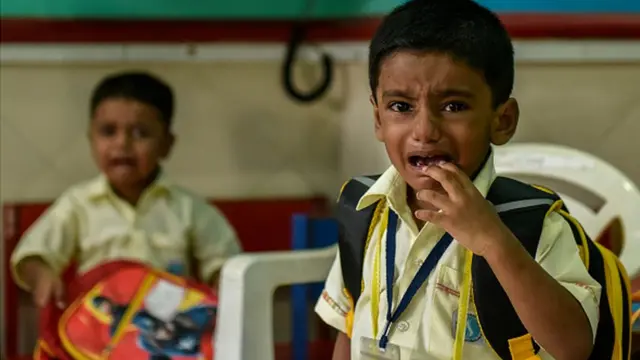 ఏడుస్తున్న చిన్నారి