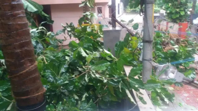 கனமழையால் கன்னியாகுமரியில் இயல்பு வாழ்க்கை பாதிப்பு