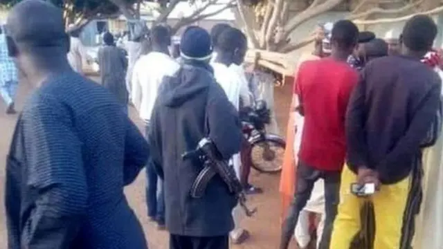 Awọn eeyan to duro