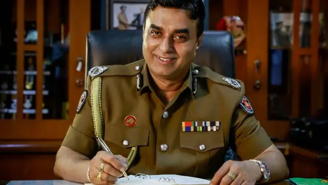 கட்டாய விடுமுறை வழங்கப்பட்டுள்ள போலீஸ் மாஅதிபர் பூஜித் ஜயசுந்தர