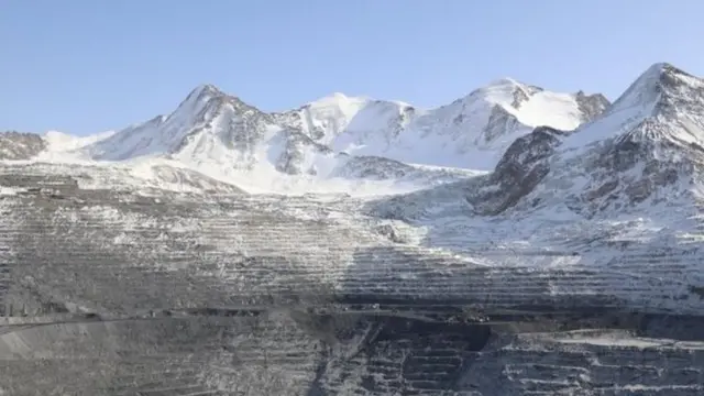 Кумтөрдөгү мөңгүлөр