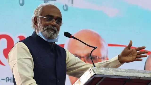 સવજી ધોળકિયા