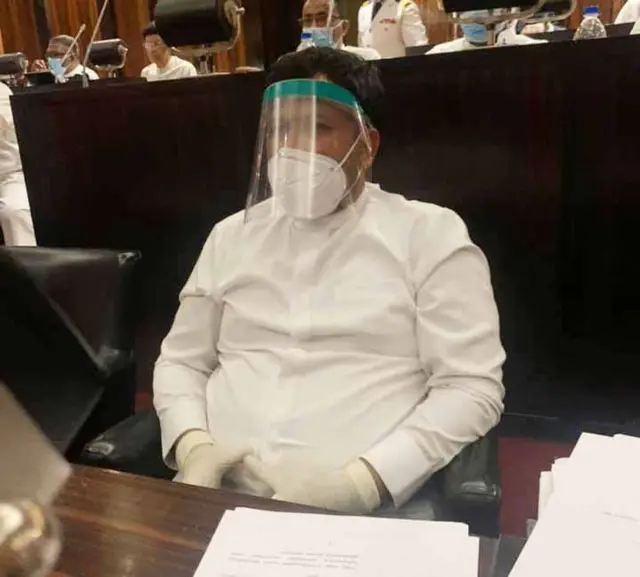 றிசாட் பதியுதீன்