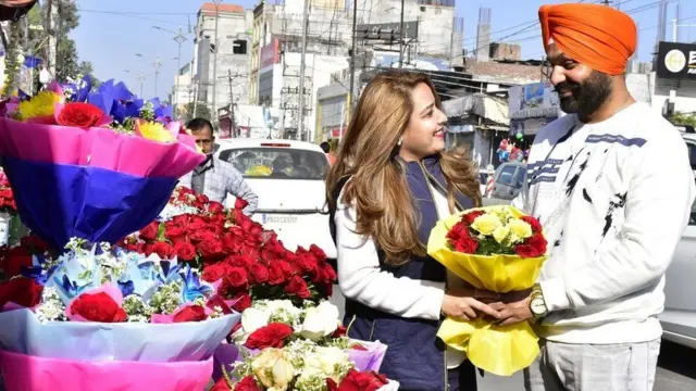 પ્રતીકાત્મક તસવીર