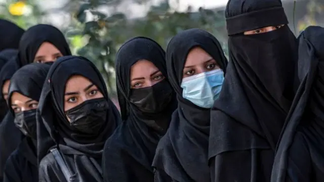 Afghan school girls attend the first day of the academic year at their school after the educational institutes opened in Kandahar, Afghanistan, 07 September 2022.