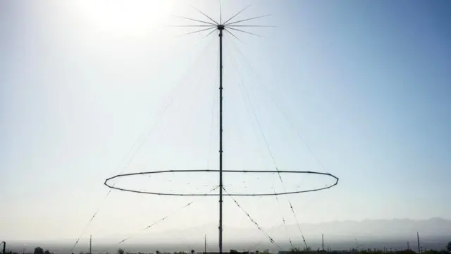 На поверхности земли мало что указывает на то, что находится внизу