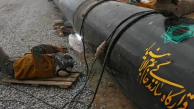 قرارگاه خاتم‌الانبیا بزرگترین شرکت متعلق به سپاه پاسداران است که پیمانکاران زیادی با آن در همکاری هستند