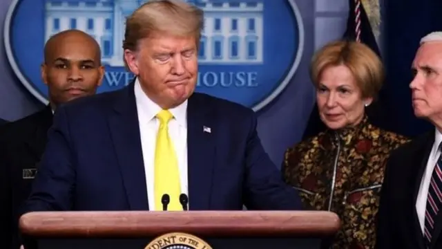 डोनाल्ड ट्रंप