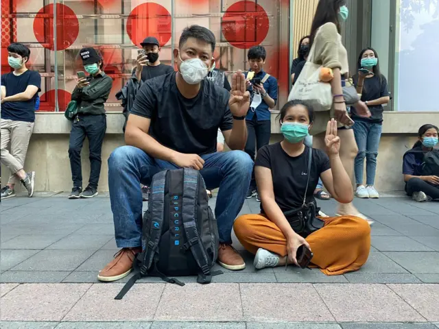 คู่สามีภรรยา "แอนนี่" และ "เนิ่น" จากจังหวัดสุพรรณบุรี