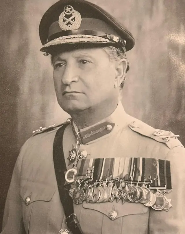 जनरल एएएके नियाज़ी