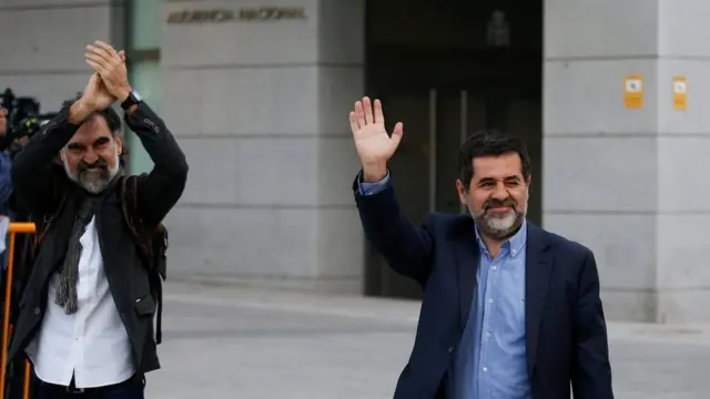 Jordi Cuixart (i) y Jordi Sànchez (d)