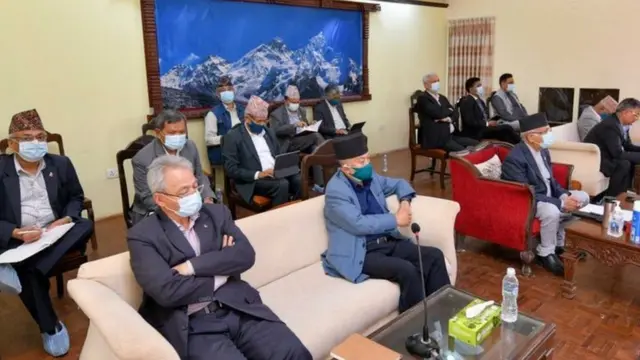ओली पक्षले राष्ट्रिय महाधिवेशन आयोजक कमिटीलाई खारेज गर्दै केन्द्रीय कमिटीलाई सक्रिय बनाउने निर्णय गरेको थियो