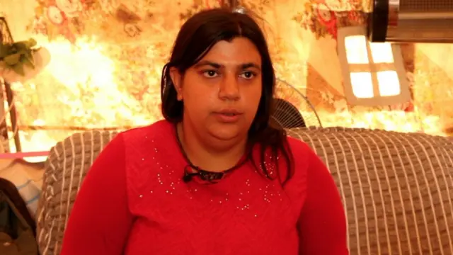 Çadırda yaşayan kız