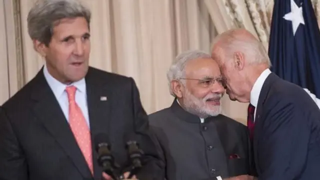 नरेंद्र मोदी