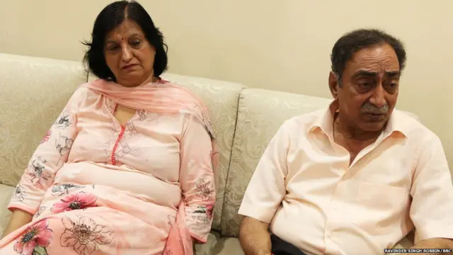 ਅਨਿਲ ਸੂਦ, ਸੰਧਿਆ ਸੂਦ