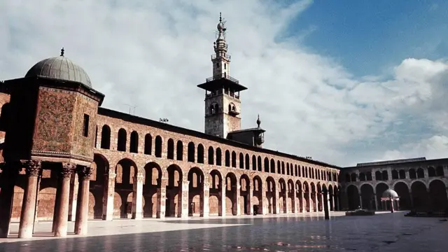 મસ્જિદની તસવીર