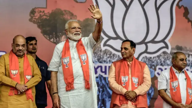 નરેન્દ્ર મોદી, ગુજરાત