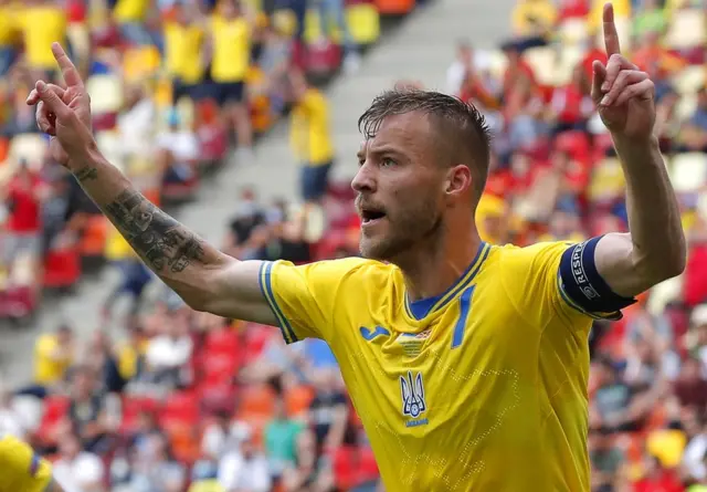 Krыm na grudi u Яrmolenko