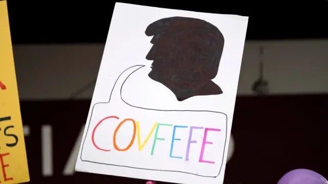 صورة تسخر من الرئيس الأمريكي ترامب