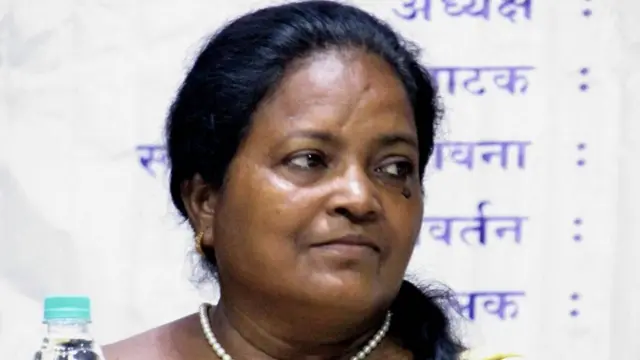 संथाली महिलाएं, जाहेरथान, पूजा स्थल, सबरीमाला, आदिवासी