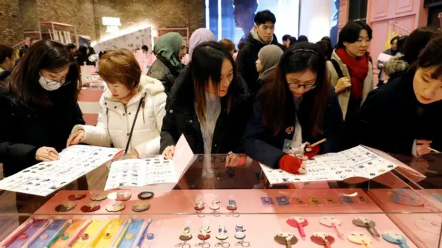 Para penggemar K-pop di Korea Selatan