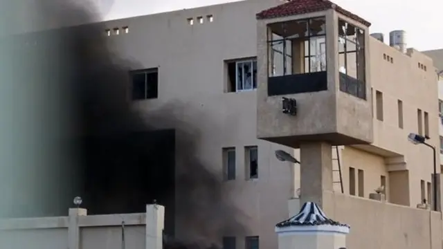 تعرضت مراكز للشرطة للاقتحام خلال احداث يناير/ كانون الثاني 2011