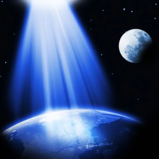 புவியை வந்தடையும் சூரியக் கதிர்கள்