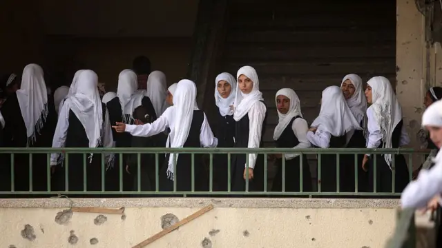 مدرسة للبنات في مصر