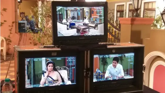 भाभीजी घर पर है