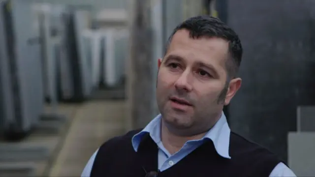 Владелец мастерской Сальваторе Карузо