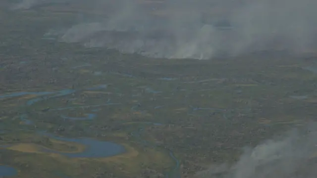 Fogo toma contanatan betnacionalárea verde do Pantanal