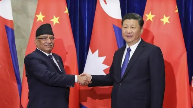 नेपाल के प्रधानमंत्री पुष्पकमल दाहाल और चीन के राष्ट्रपति शी जिनपिंग