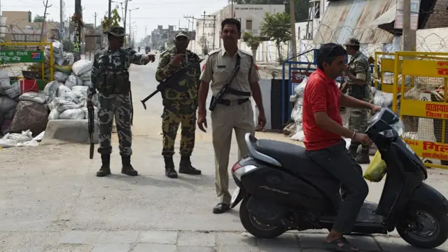 सिरसा में है कर्फ़्यू